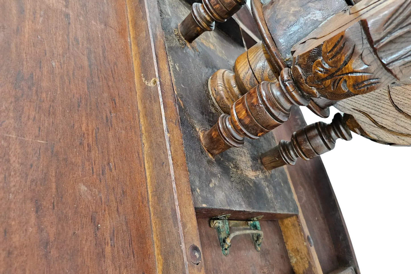 1900s Oval Coffee Table