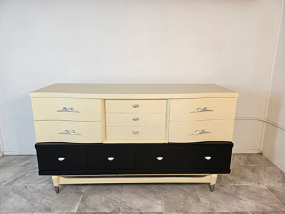 1970s Retro Dresser