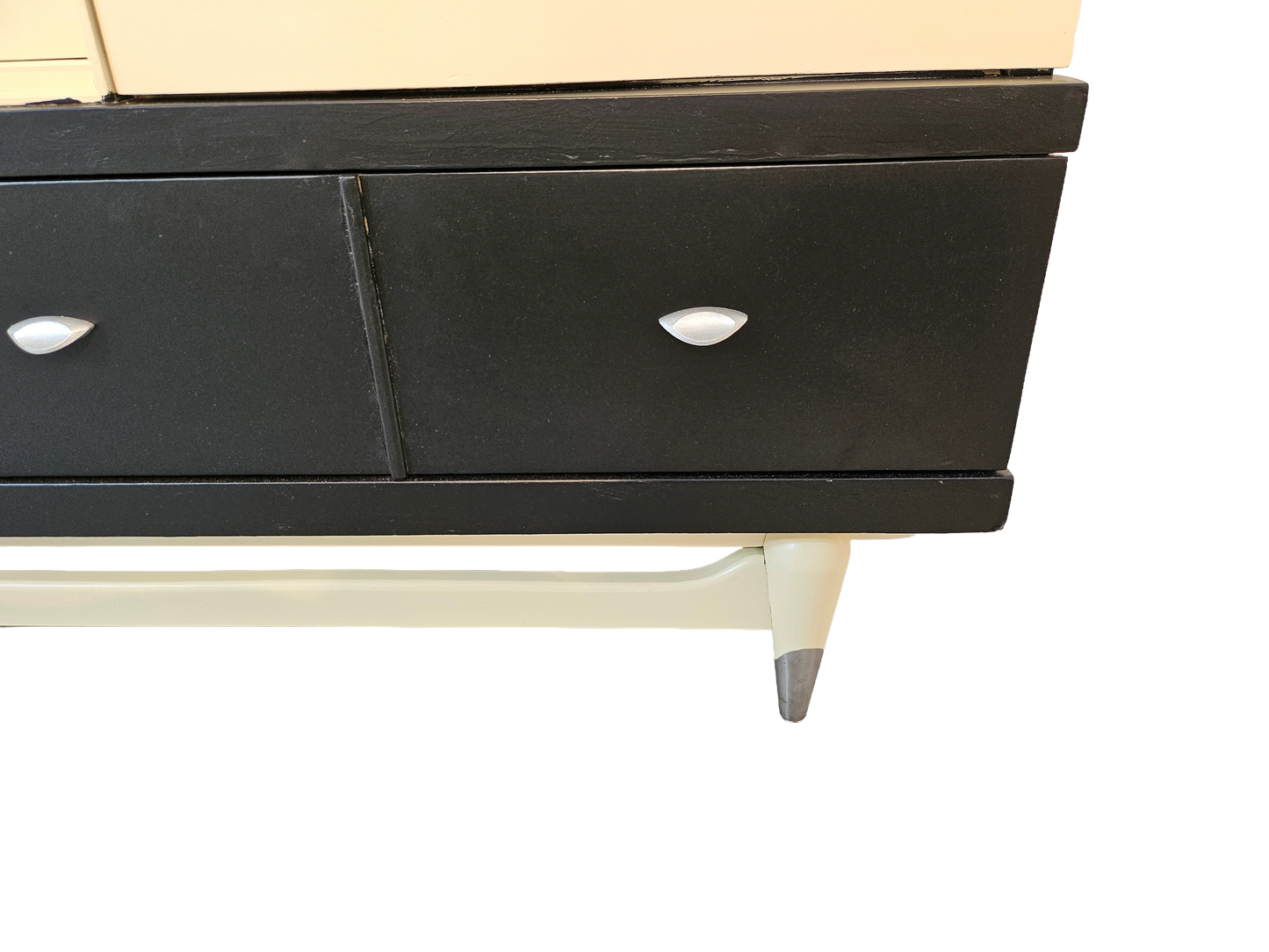 1970s Retro Dresser