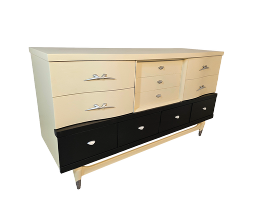 1970s Retro Dresser