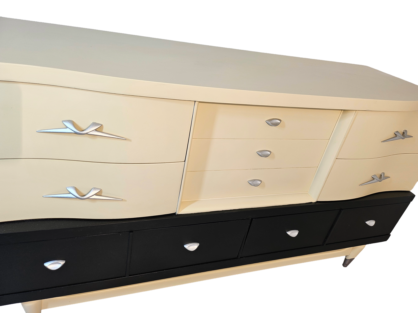 1970s Retro Dresser