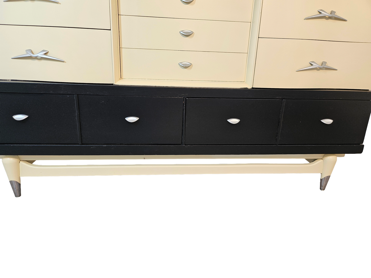 1970s Retro Dresser