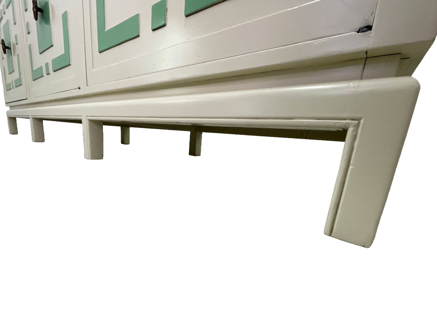 James Mont Style Lacquered Credenza in Cream & Mint Green, Hollywood Regency, 1960s (Attributed)