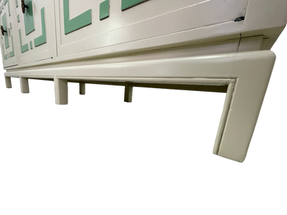 James Mont Style Lacquered Credenza in Cream & Mint Green, Hollywood Regency, 1960s (Attributed)