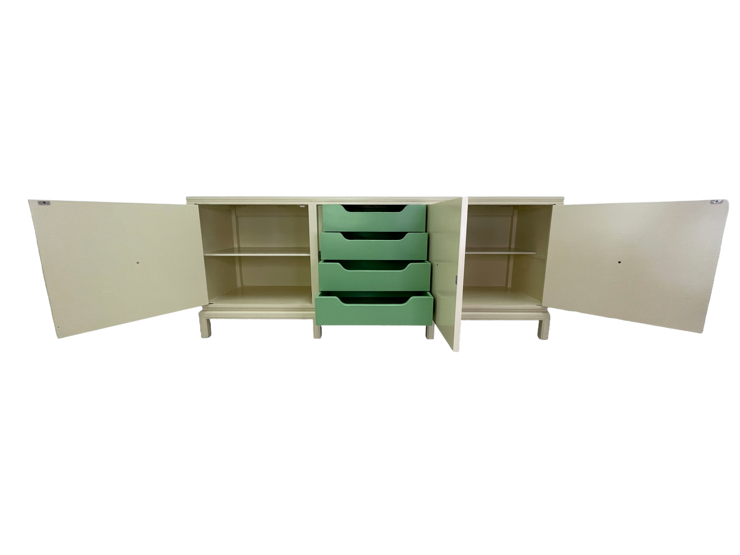 James Mont Style Lacquered Credenza in Cream & Mint Green, Hollywood Regency, 1960s (Attributed)