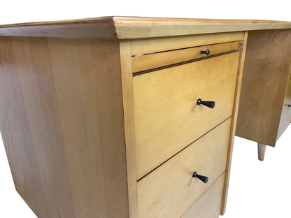 Paul McCobb for Planner Group Maple Double Pedestal Desk, 1950s