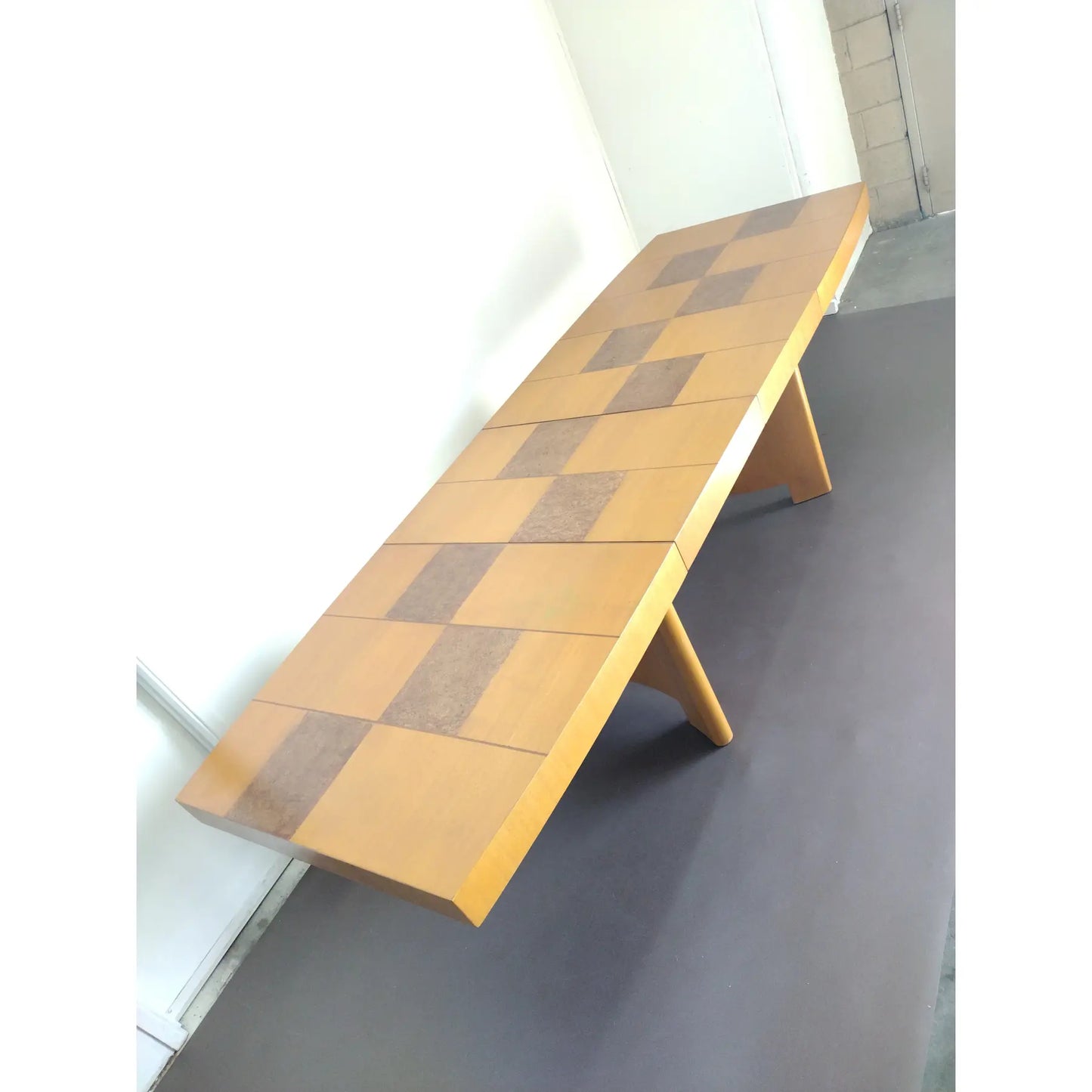 Sculptural Mid-Century Blonde Mahogany Dining Table by Herman Miller With Burlwood Patchwork Top & Leaves, 1940s